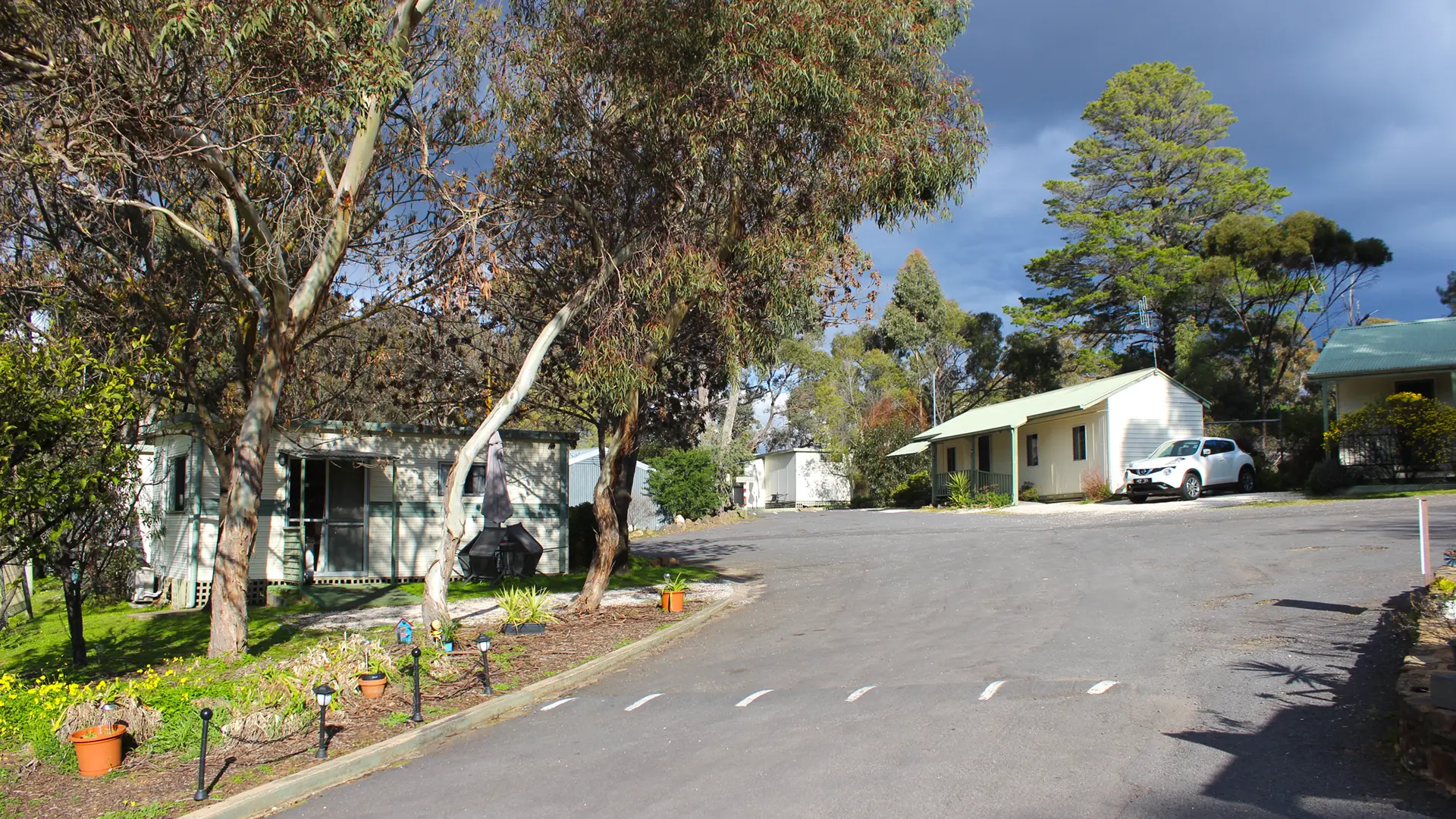 Caravan park: drop in, speak up.